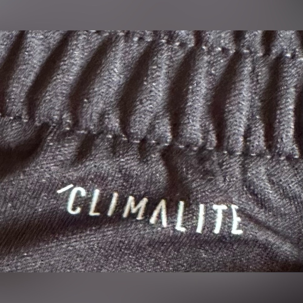 Boys Adidas Climate shorts - Picture 5 of 5